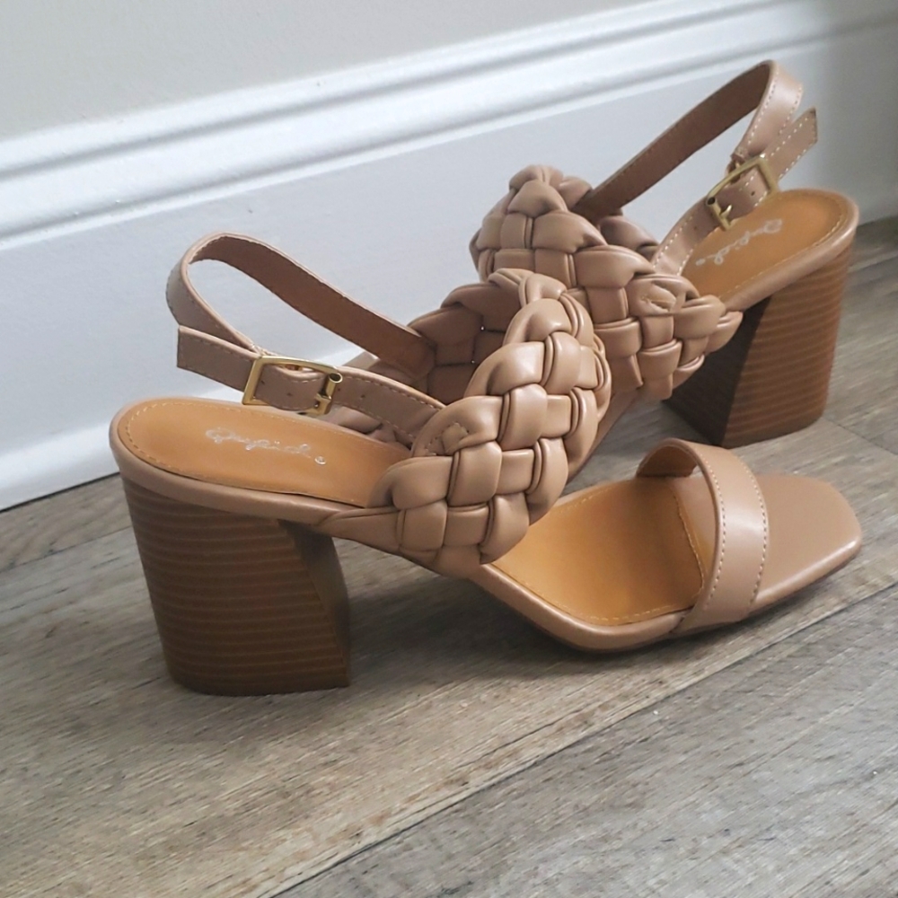 Qupid Sandals - Picture 5 of 9